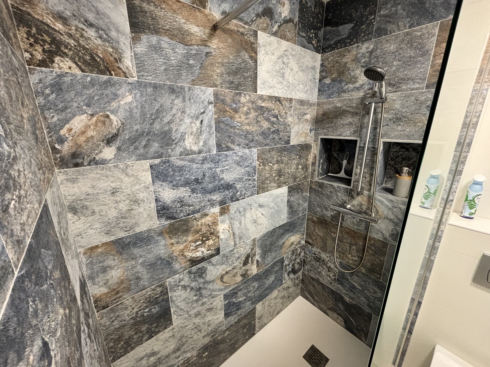 Douche à l'italienne